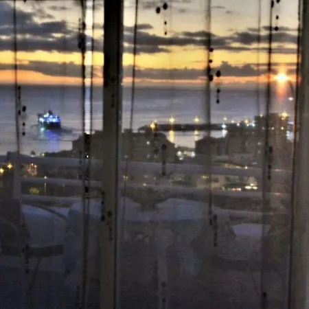 Oceanview Cristianos Apartment Los Cristianos (Tenerife)